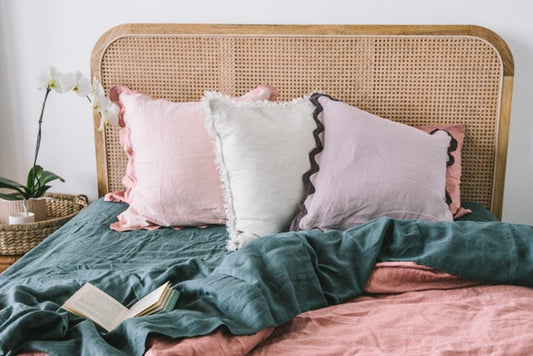 Washing Your Linen Bed Sheets: What to Expect