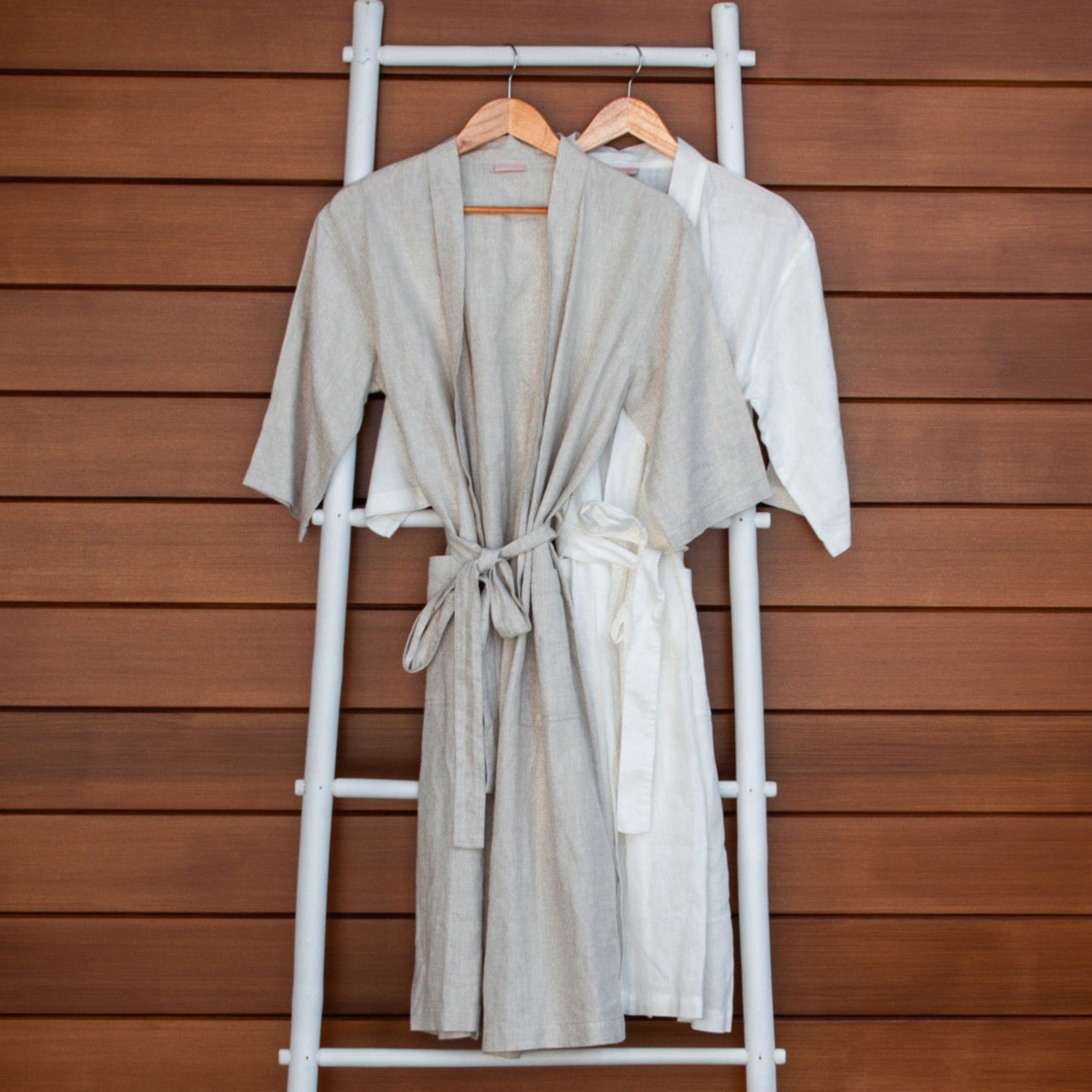 The Shell 100% European Linen Robe - White